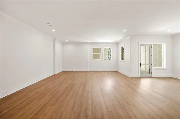$15,000 | 1074 Moores Mill Road Northwest, Atlanta, GA 30327