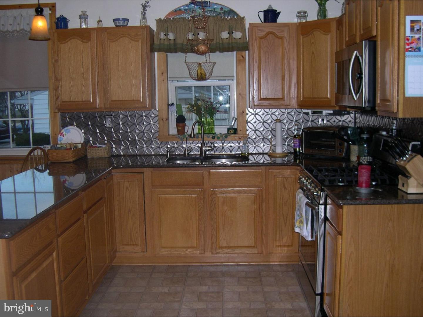 3710 Ridgeway Street Reading, PA 19605 - Photo 8 of 17 Kitchen