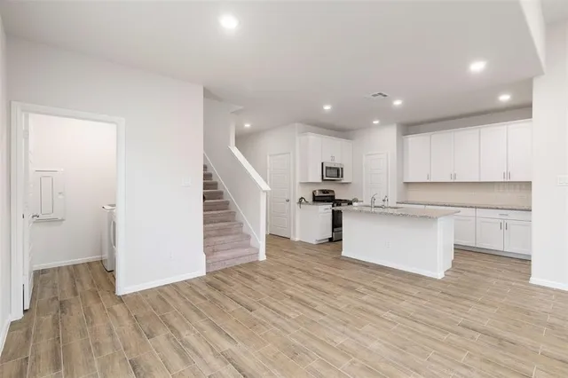 $2,500 | 429 Wydown Drive, Princeton, TX 75407