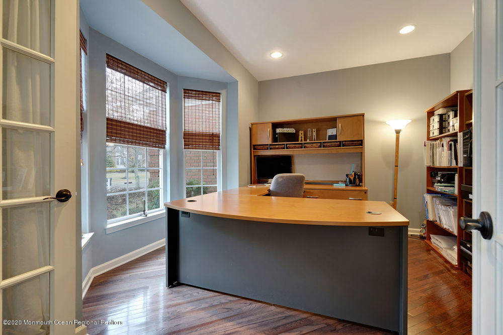 255 Pin Oak Road Freehold, NJ 07728 - Photo 32 of 59 dsc03951-dsc03955 (1)