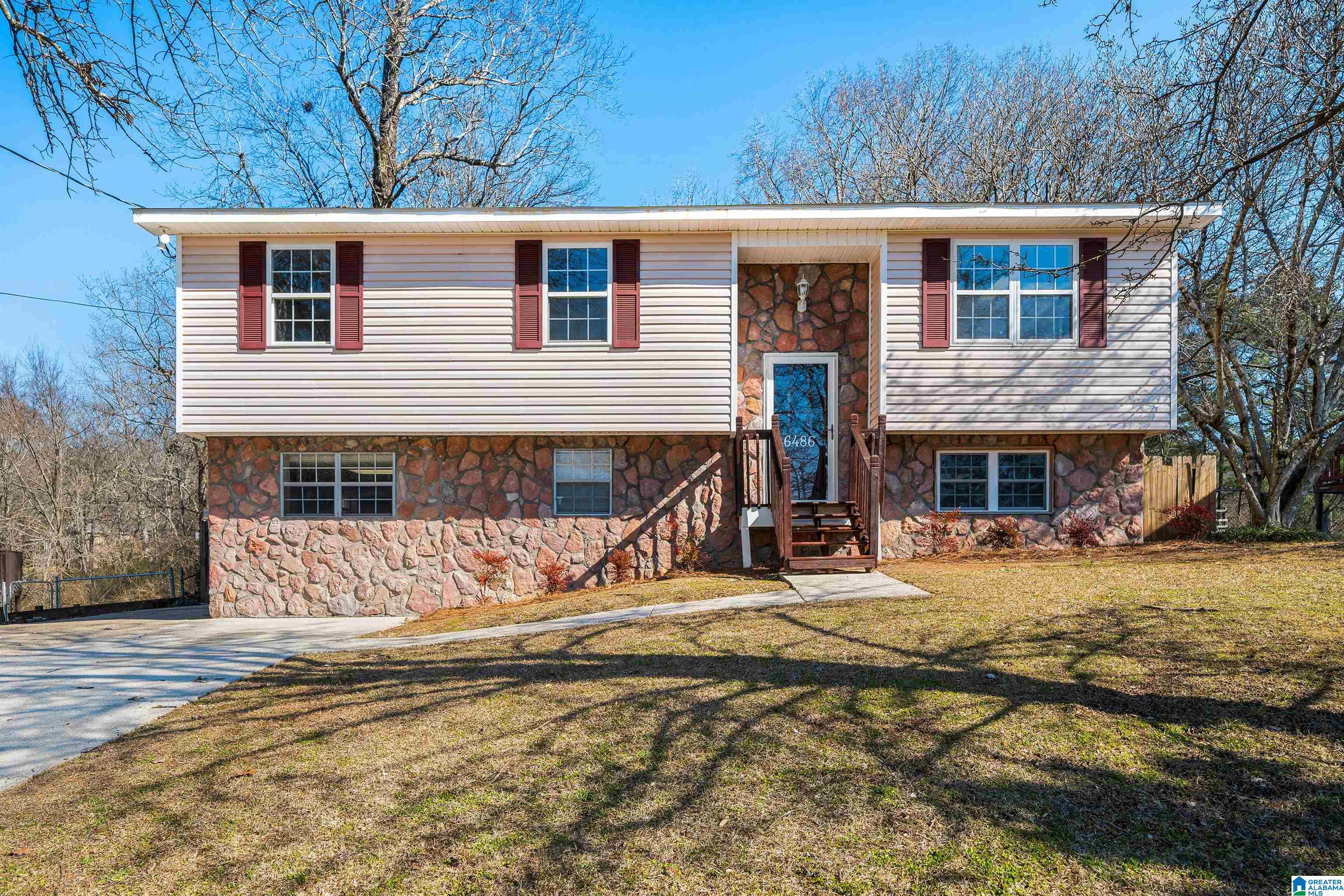 6486 Kimberly Loop Pinson, AL 35126 - Photo 2 of 29