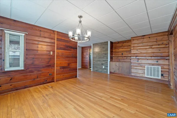 $675,000 | 989 Crozet Avenue, Crozet, VA 22932