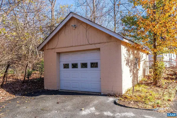 $675,000 | 989 Crozet Avenue, Crozet, VA 22932