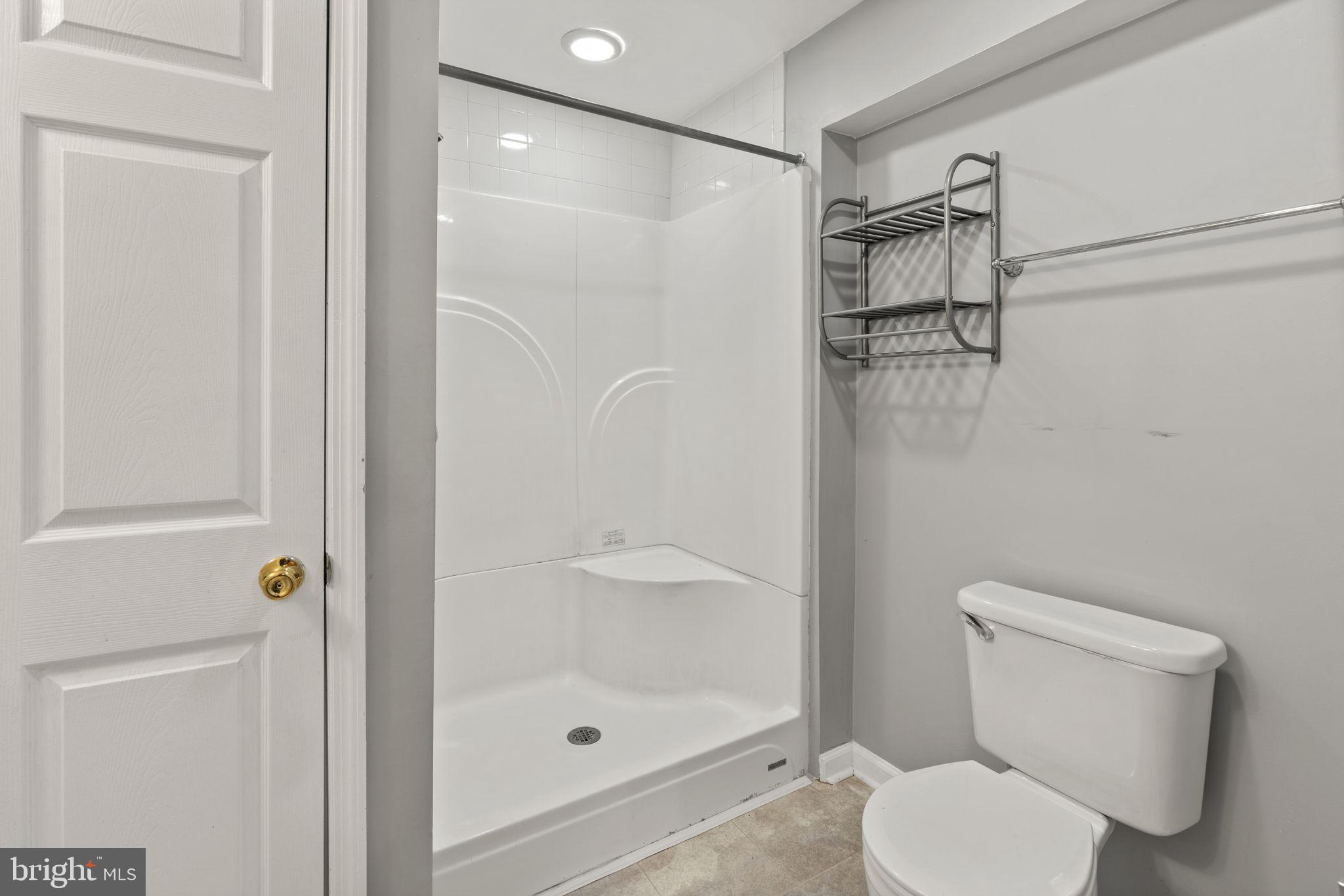 5030 Finsbury Road Rosedale, MD 21237 - Photo 30 of 43