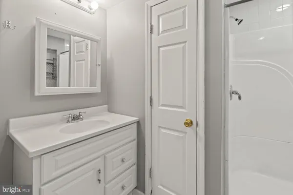 $2,800 | 5030 Finsbury Road, Rosedale, MD 21237