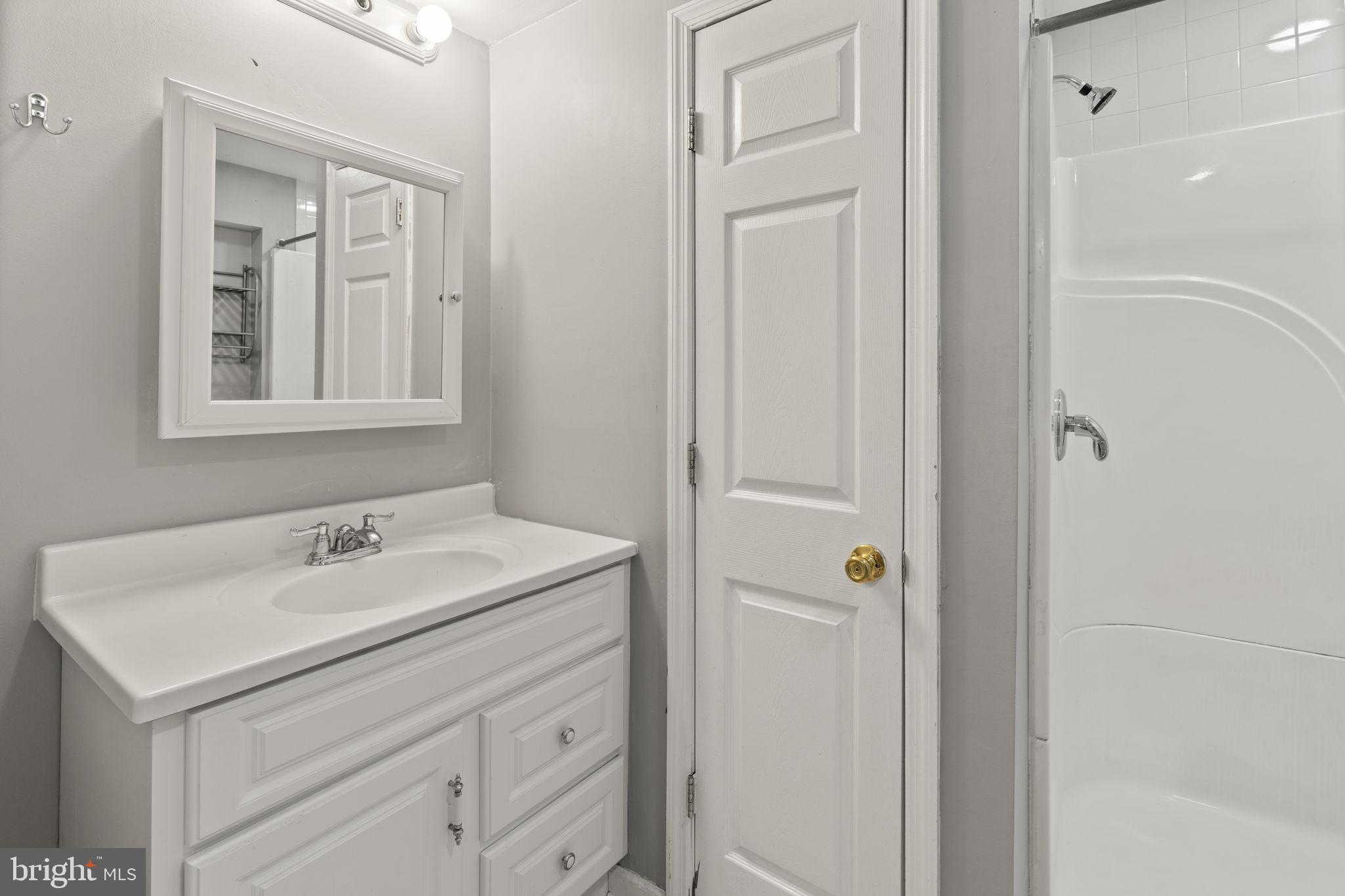 5030 Finsbury Road Rosedale, MD 21237 - Photo 31 of 43