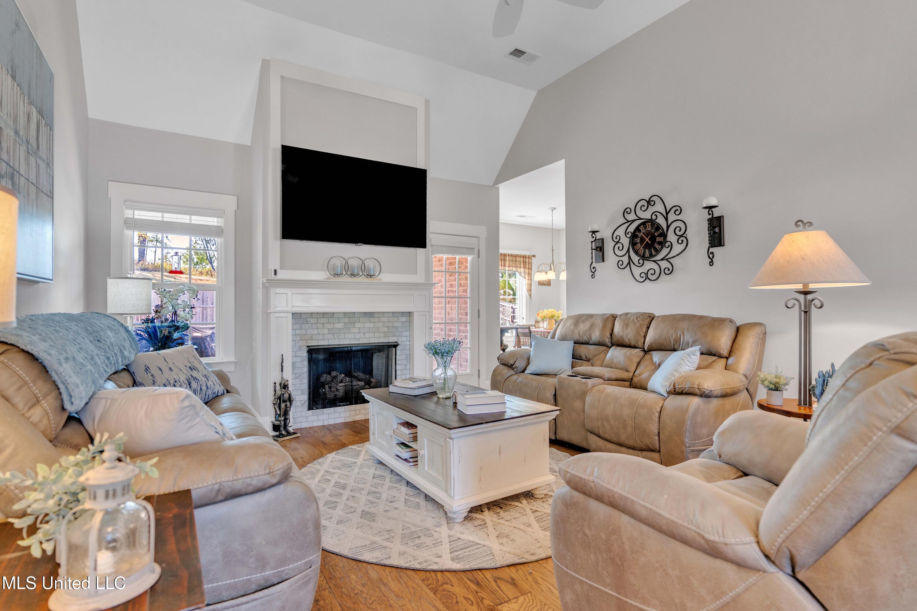 603 Beckett Cove Hernando, MS 38632 - Photo 5 of 31 A1_00033-NEW