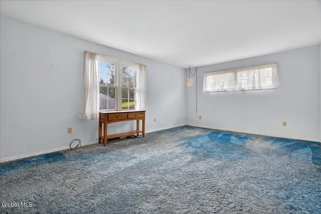 $349,900 | 1158 Hedgewood Lane, Niskayuna, NY 12309