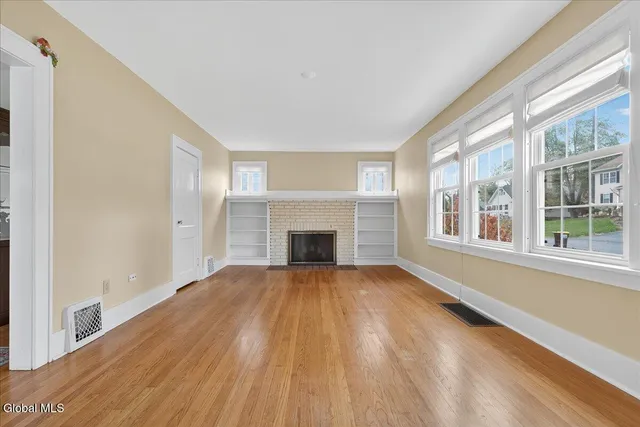 $349,900 | 1158 Hedgewood Lane, Niskayuna, NY 12309