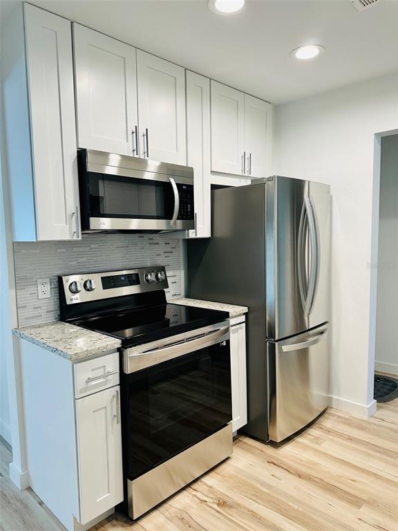 1045 Cumberland Road Venice, FL 34293 - Photo 10 of 33