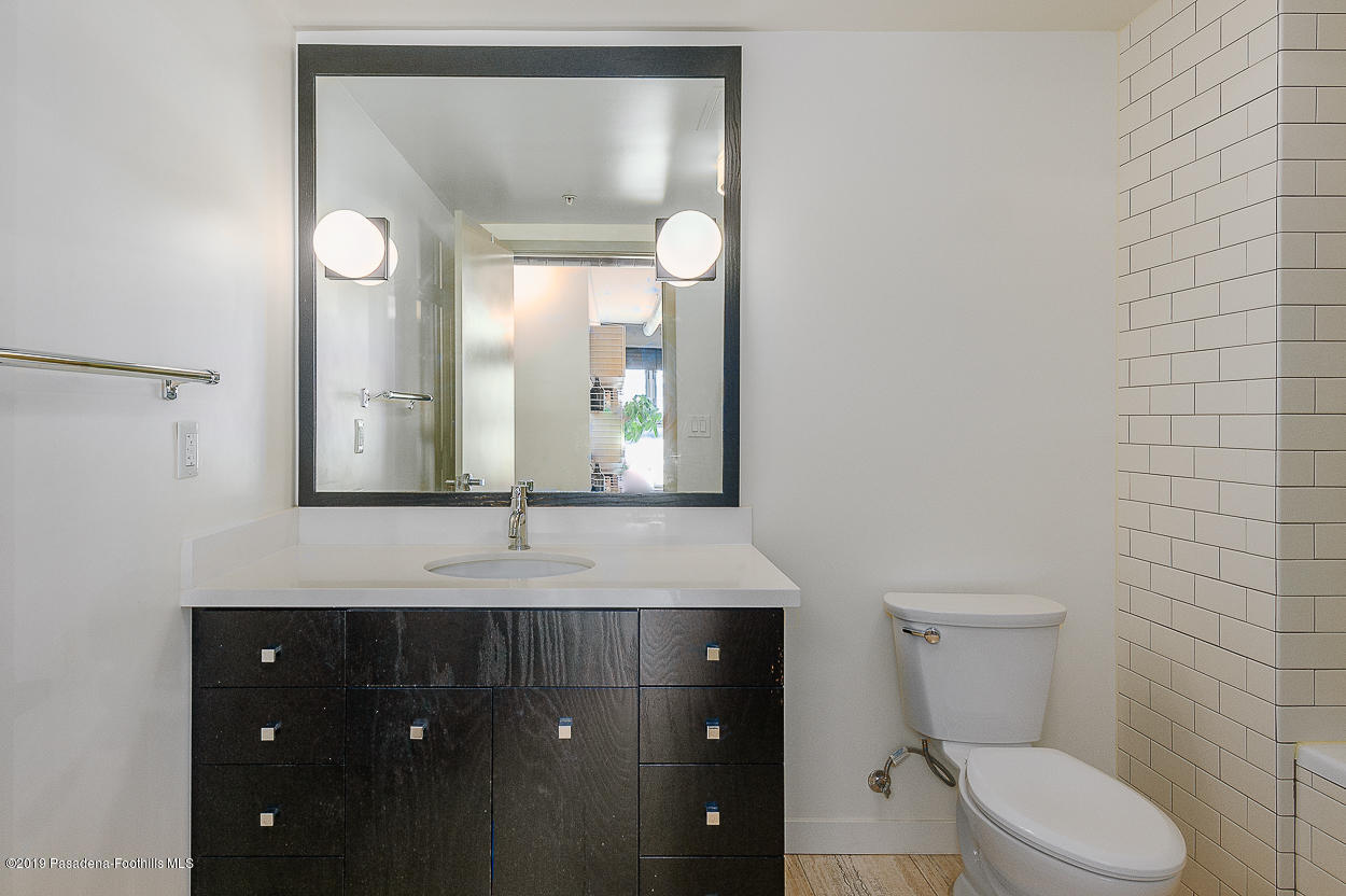 527 Molino Street, Unit 304 Los Angeles, CA 90013 - Photo 16 of 40 527 Molino St #304-010-web