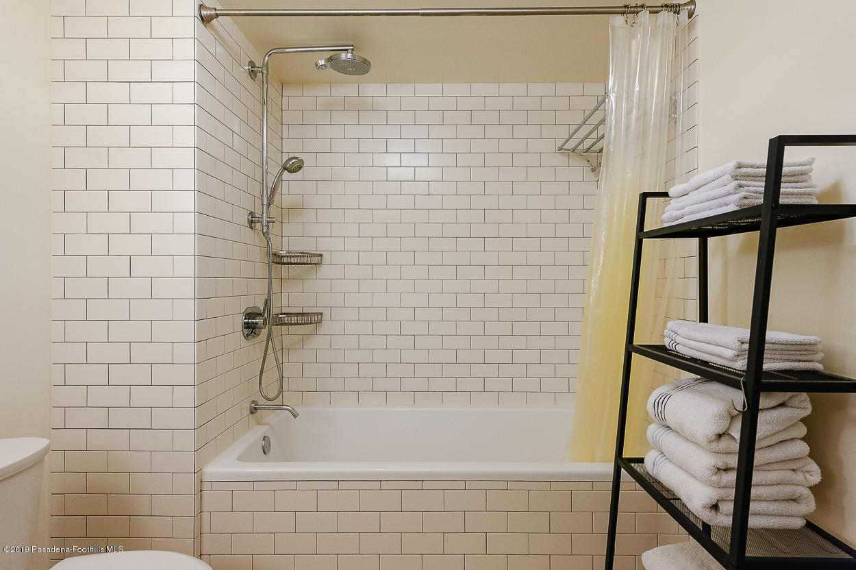 527 Molino Street, Unit 304 Los Angeles, CA 90013 - Photo 17 of 40 527 Molino St #304-011-web