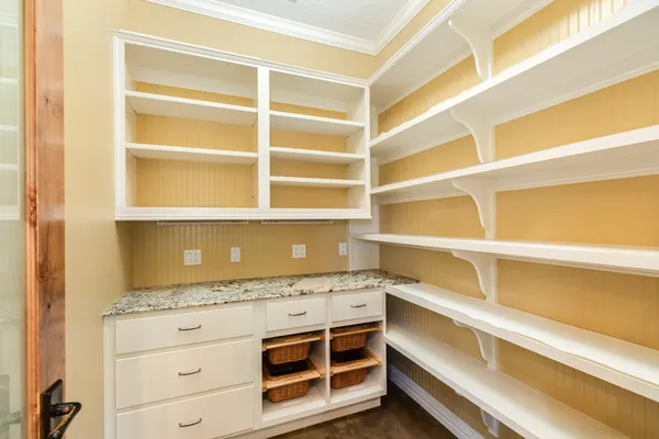 $950,000 | 5022 Riverview Drive, Unit CR930, Alvin, TX 77511