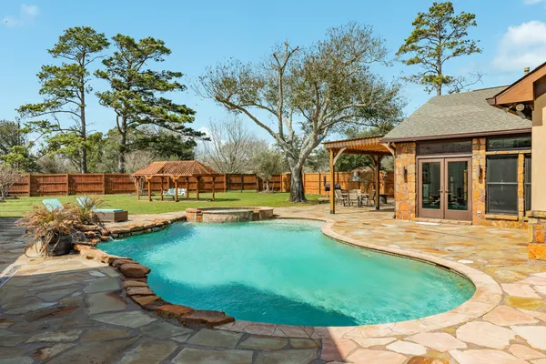 $950,000 | 5022 Riverview Drive, Unit CR930, Alvin, TX 77511