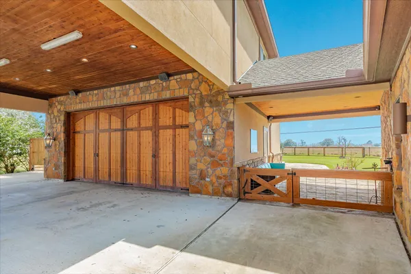 $950,000 | 5022 Riverview Drive, Unit CR930, Alvin, TX 77511