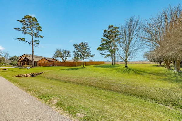 $950,000 | 5022 Riverview Drive, Unit CR930, Alvin, TX 77511