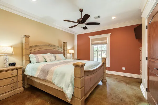 $950,000 | 5022 Riverview Drive, Unit CR930, Alvin, TX 77511