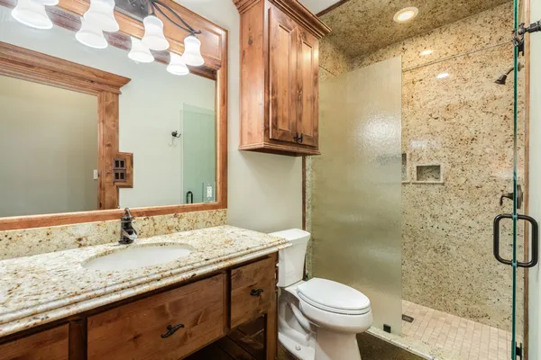 $950,000 | 5022 Riverview Drive, Unit CR930, Alvin, TX 77511