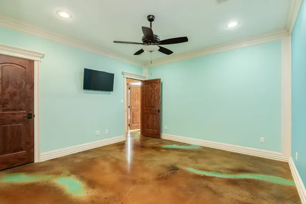 $950,000 | 5022 Riverview Drive, Unit CR930, Alvin, TX 77511