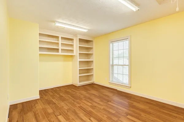 $950,000 | 5022 Riverview Drive, Unit CR930, Alvin, TX 77511