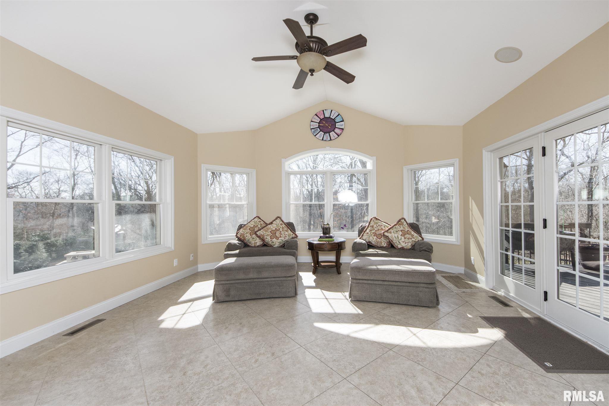 919 Copperpoint Drive Dunlap, IL 61525 - Photo 13 of 50