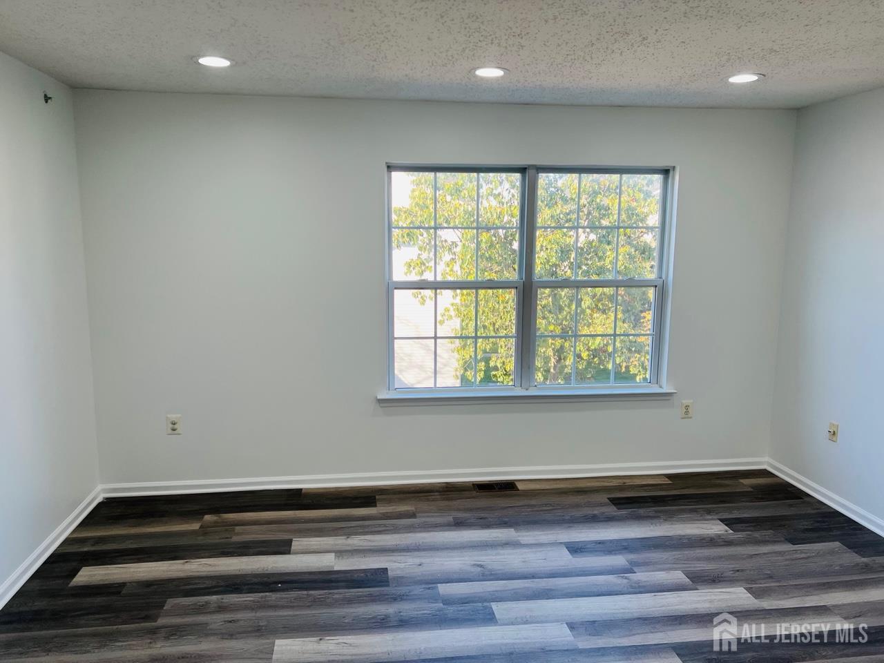 41 Prestwick Way Edison, NJ 08820 - Photo 10 of 17