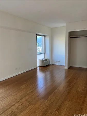 $2,500 | 430 Keoniana Street, Unit 912, Honolulu, HI 96815