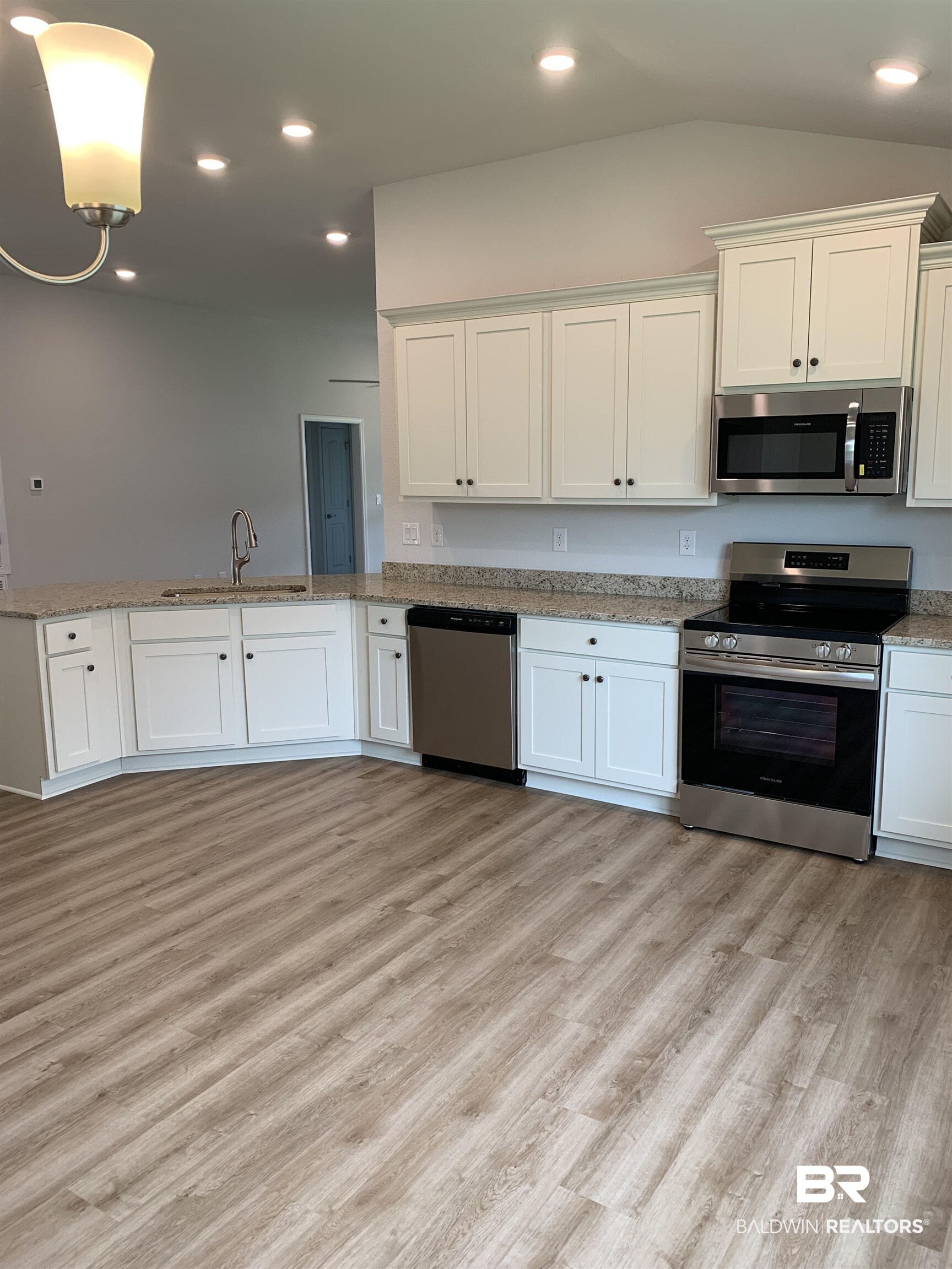 1391 Plymouth Drive Foley, AL 36535 - Photo 7 of 20