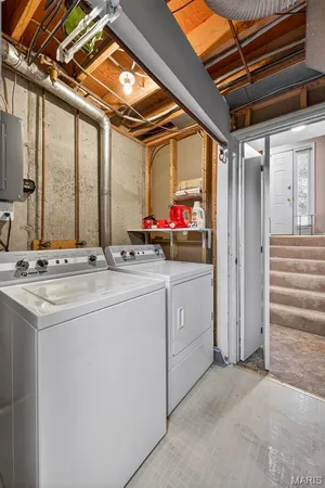 $244,900 | 1503 Whispering Creek Drive, Ballwin, MO 63021