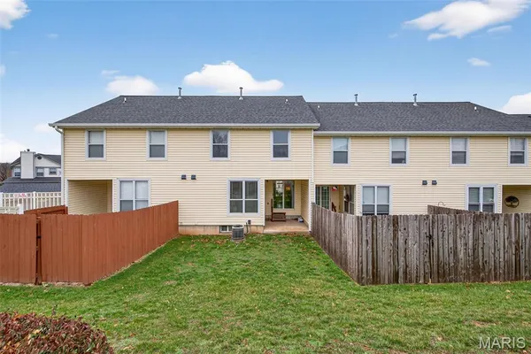 $244,900 | 1503 Whispering Creek Drive, Ballwin, MO 63021