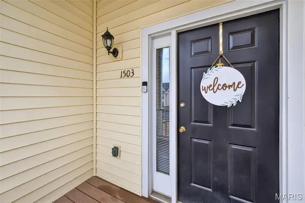 $244,900 | 1503 Whispering Creek Drive, Ballwin, MO 63021