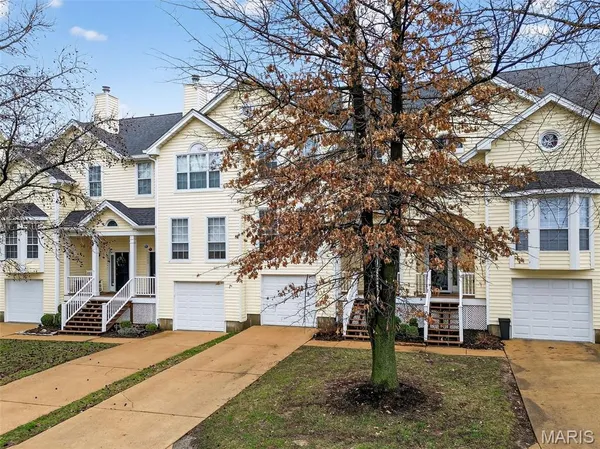 $244,900 | 1503 Whispering Creek Drive, Ballwin, MO 63021