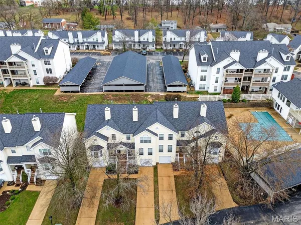 $244,900 | 1503 Whispering Creek Drive, Ballwin, MO 63021