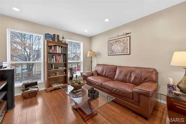 $244,900 | 1503 Whispering Creek Drive, Ballwin, MO 63021