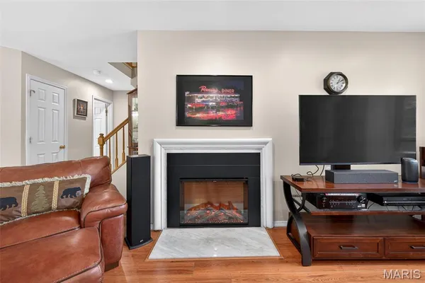 $244,900 | 1503 Whispering Creek Drive, Ballwin, MO 63021