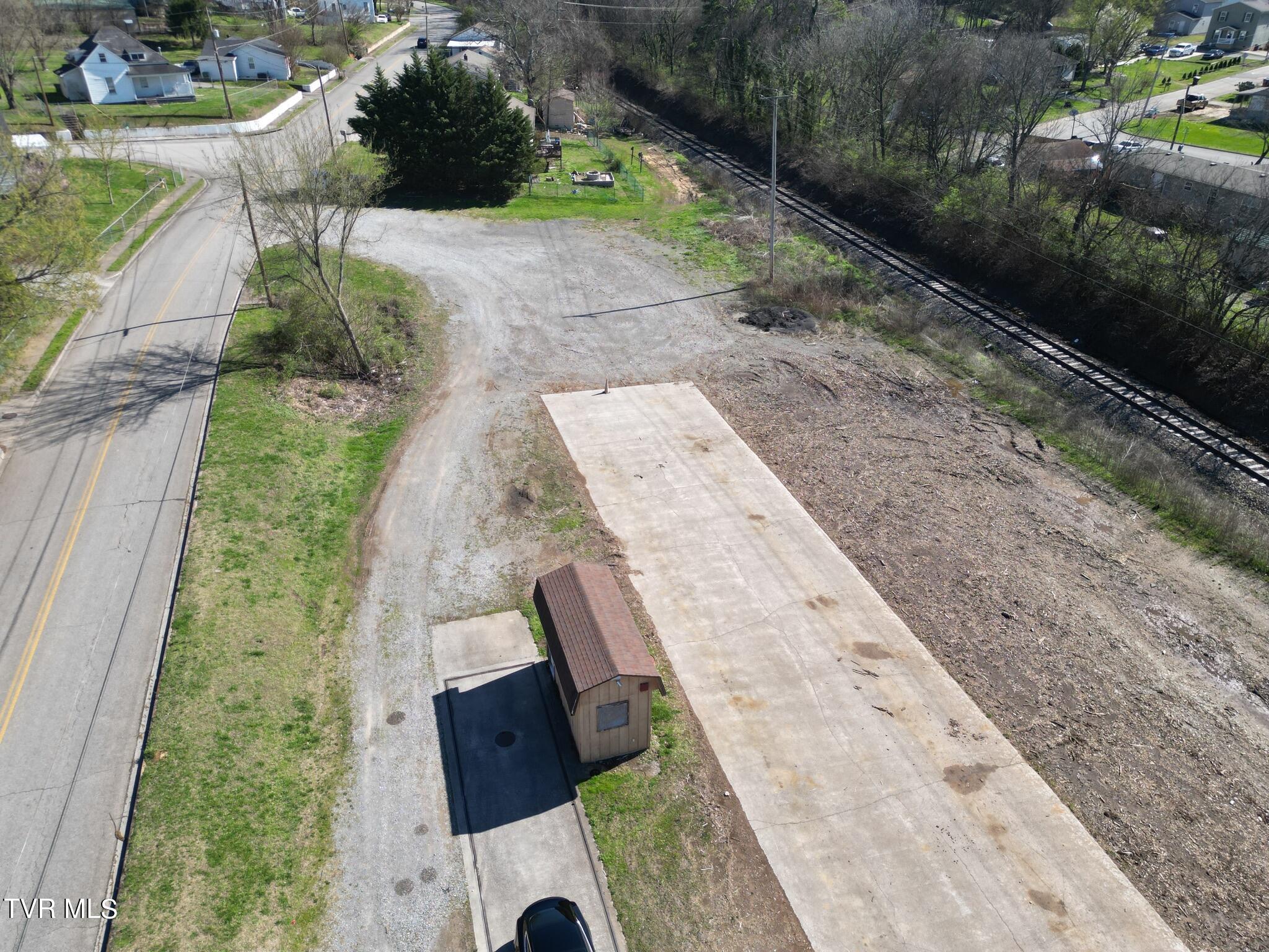 501 Wright Road Maryville, TN 37804 - Photo 3 of 12 669A7159-3E0D-4A90-A002-7A6F2312283D