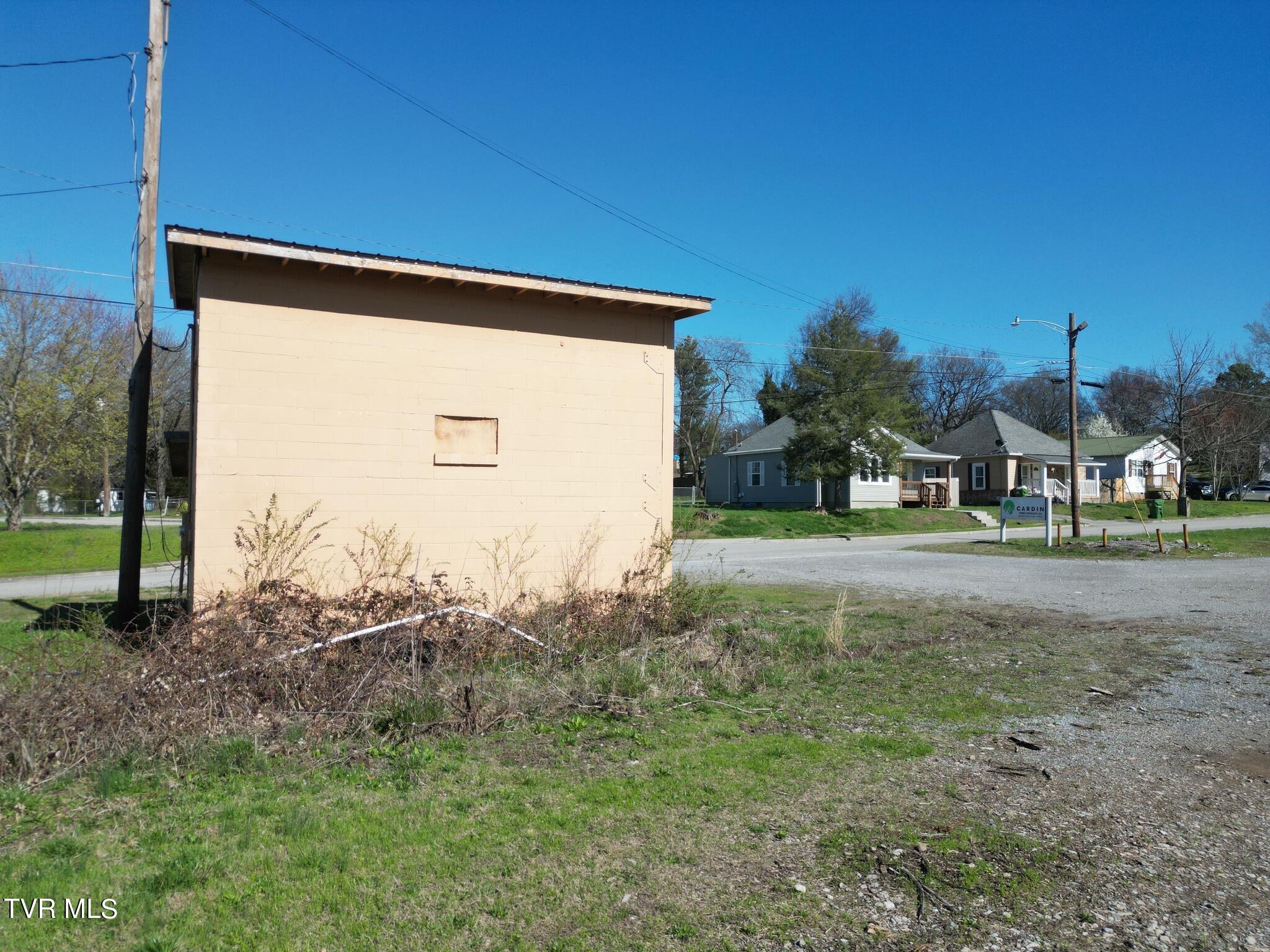 501 Wright Road Maryville, TN 37804 - Photo 8 of 12 6B9288FC-D708-4B2E-B9B2-0BFCE9BE2659