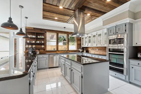 $599,000 | 7711 Oxfordshire Drive, Spring, TX 77379