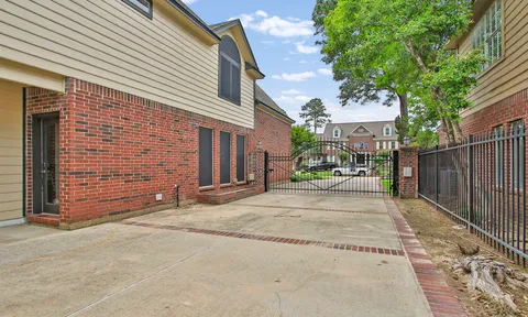 $599,000 | 7711 Oxfordshire Drive, Spring, TX 77379