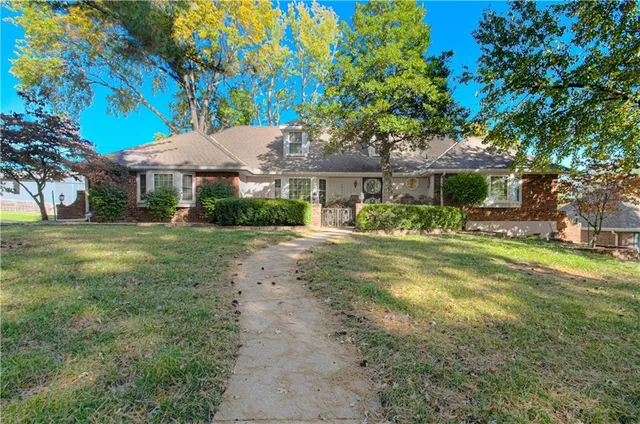 $275,000 | 14600 East 43rd Street South, Independence, MO 64055