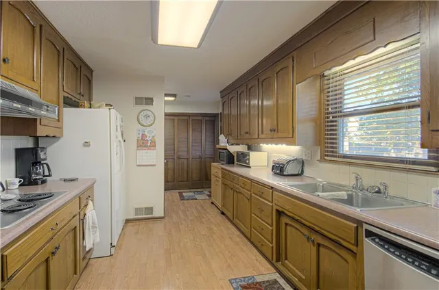 $275,000 | 14600 East 43rd Street South, Independence, MO 64055