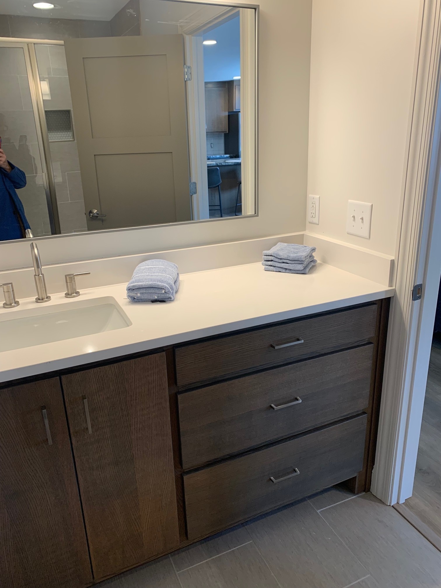 326 West Main Street, Unit 1 Lebanon, TN 37087 - Photo 50 of 63 a bathroom with a sink and a mirror
