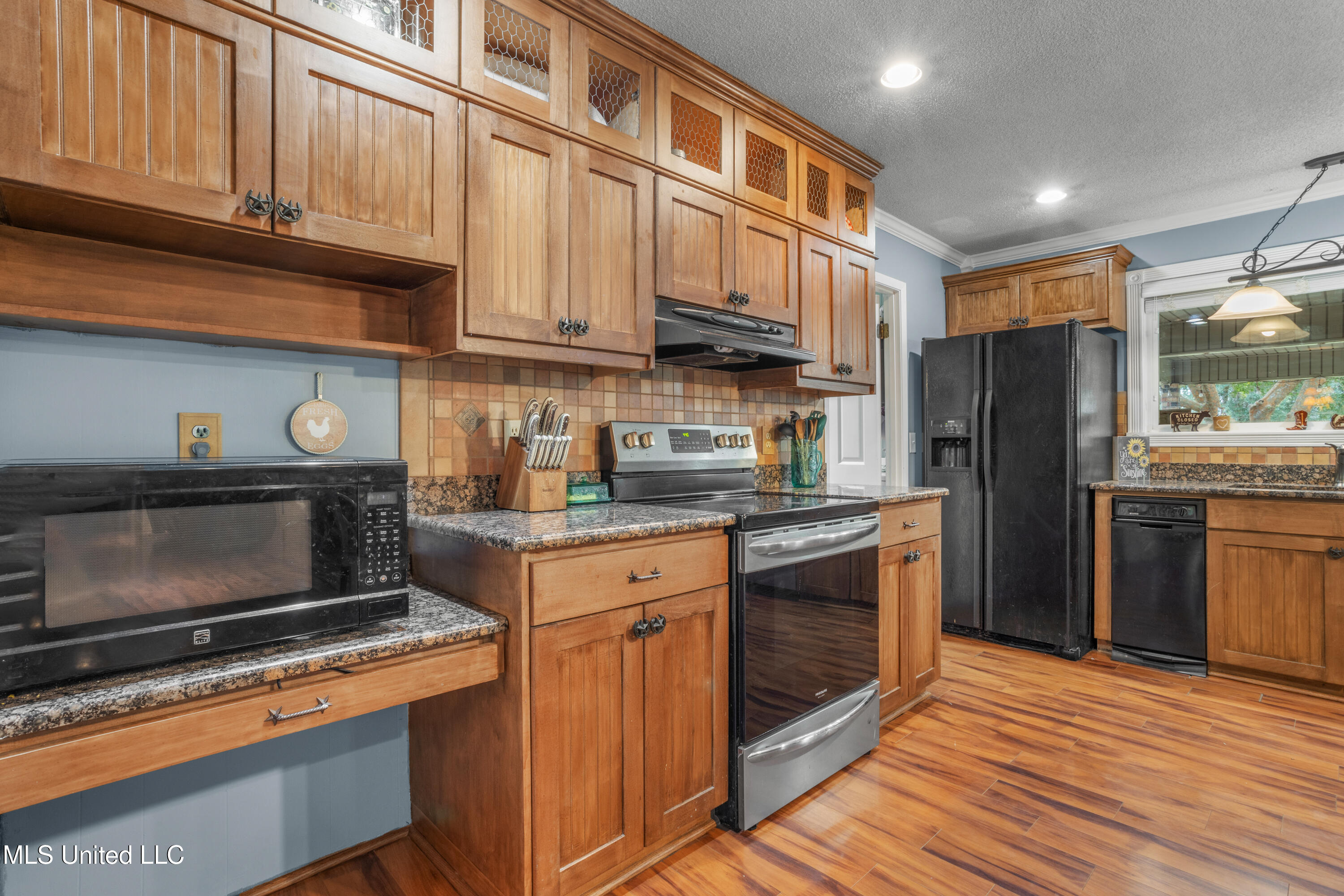 9021 Hollow Brook Road Moss Point, MS 39562 - Photo 15 of 47 017 (1)