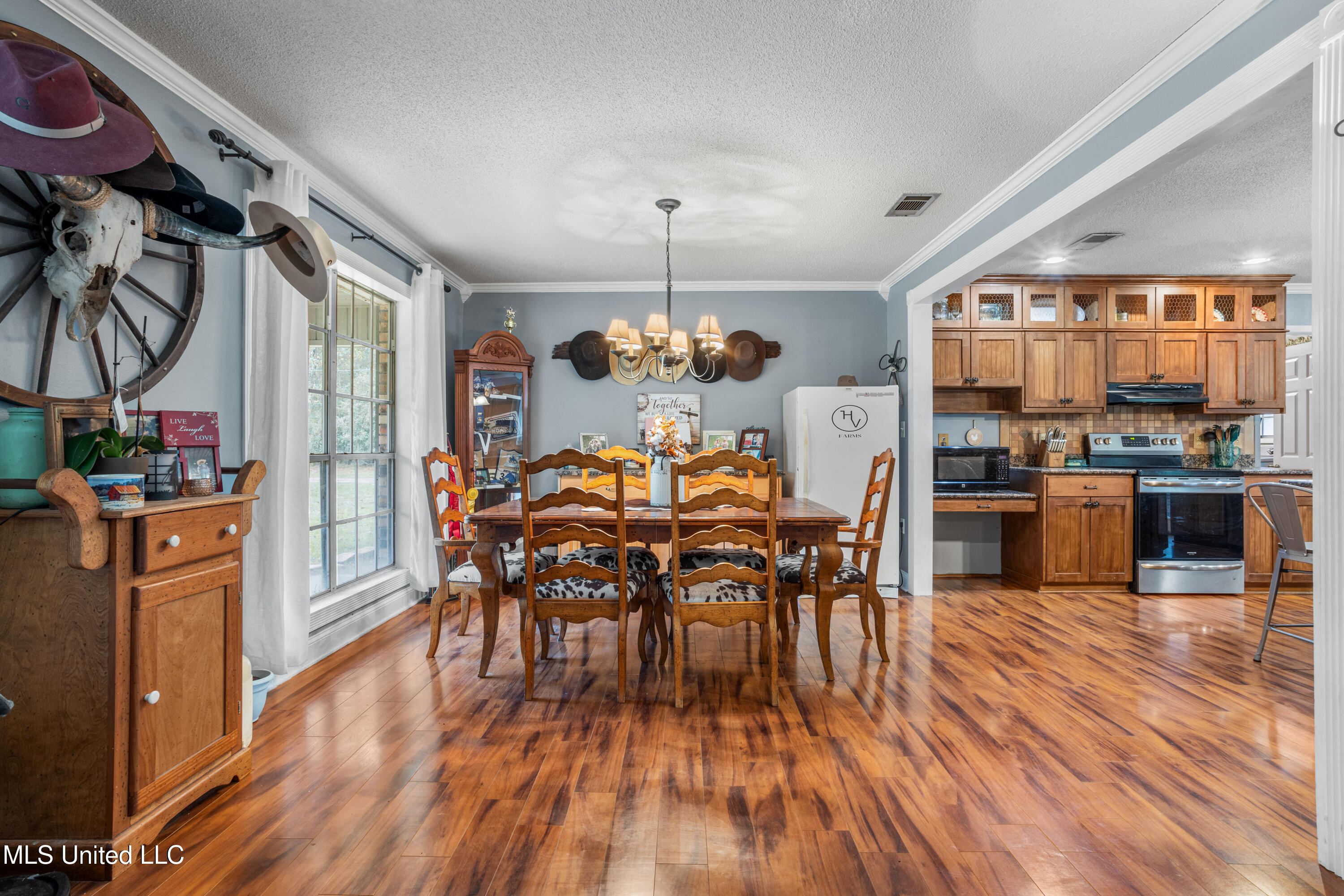 9021 Hollow Brook Road Moss Point, MS 39562 - Photo 18 of 47 020