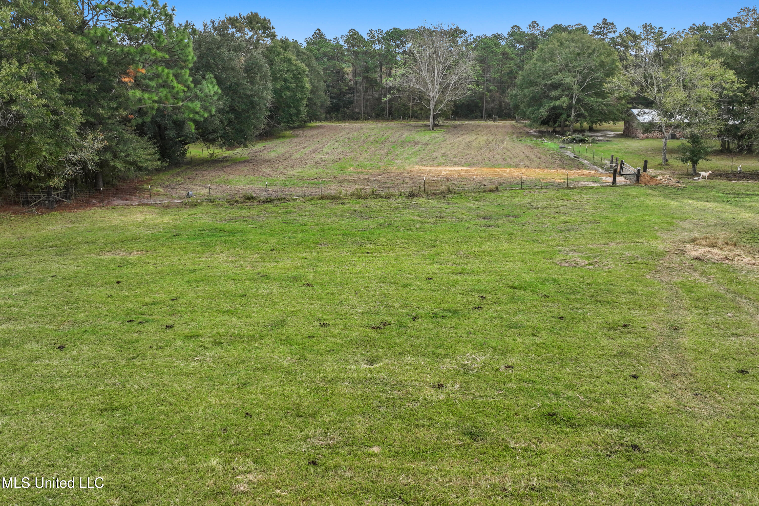 9021 Hollow Brook Road Moss Point, MS 39562 - Photo 42 of 47 042