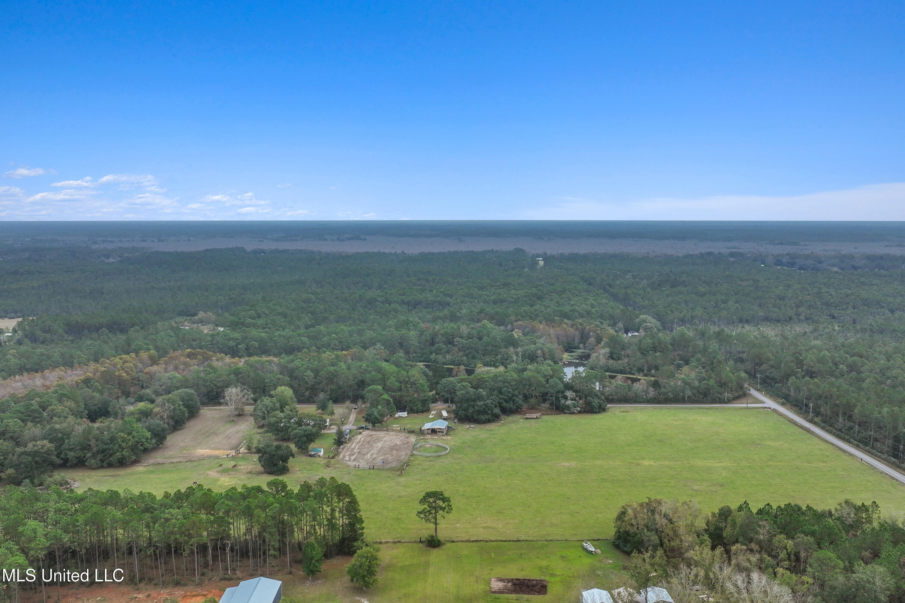 9021 Hollow Brook Road Moss Point, MS 39562 - Photo 43 of 47 043