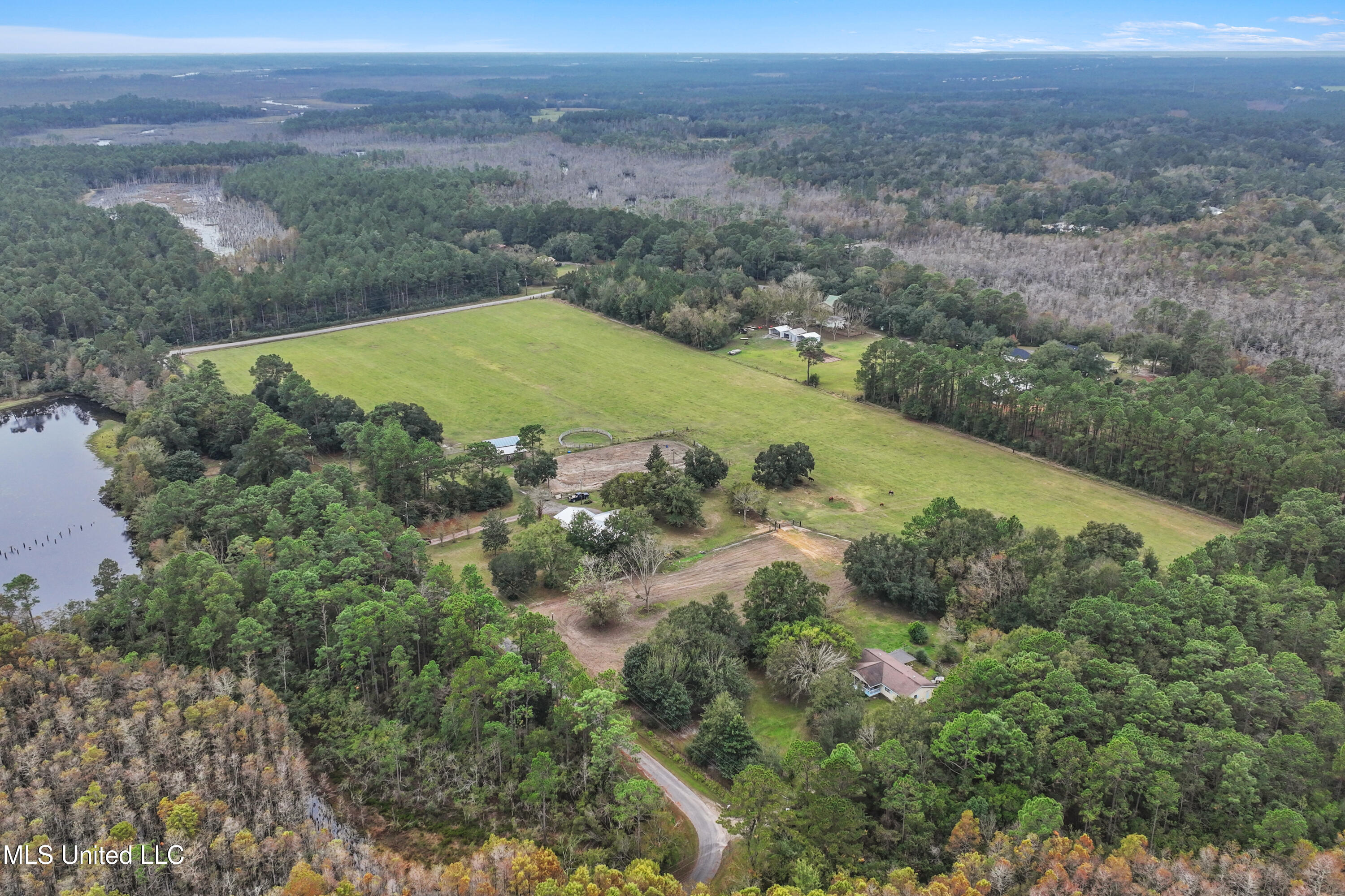 9021 Hollow Brook Road Moss Point, MS 39562 - Photo 46 of 47 046