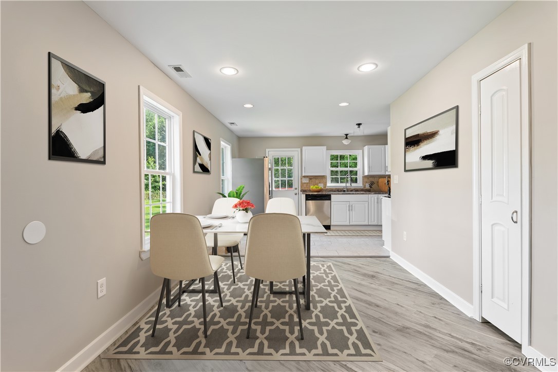 3605 Dupuy Road Petersburg, VA 23803 - Photo 20 of 31 Dining area with recessed lighting and light wood-