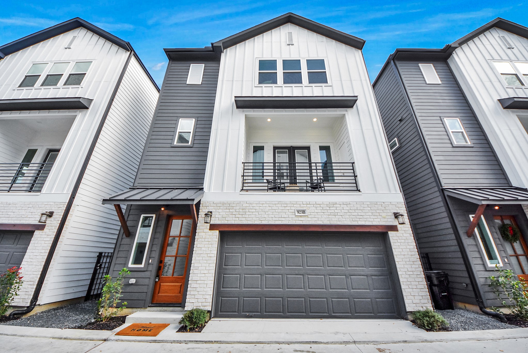 927 Fisher Street, Unit A Houston, TX 77018 - Photo 1 of 47