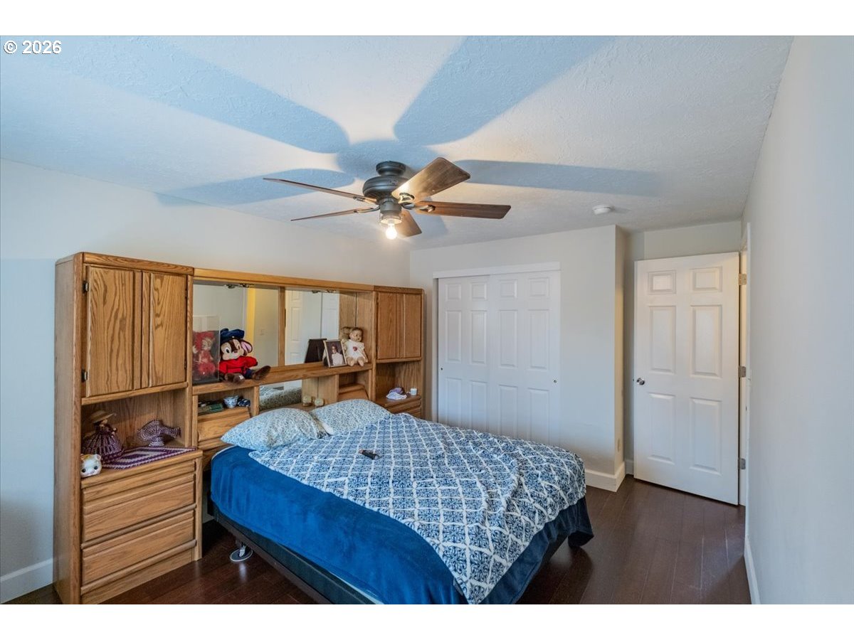 2990 Harding Court Sweet Home, OR 97386 - Photo 15 of 37